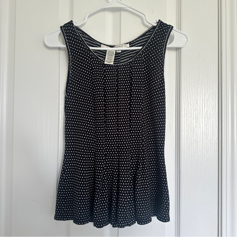 Max Studio  Sleeveless Top Small